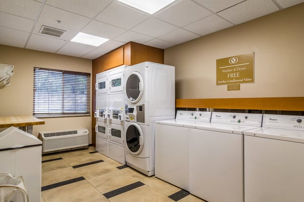 Images Candlewood Suites Jacksonville East Merril Road by IHG