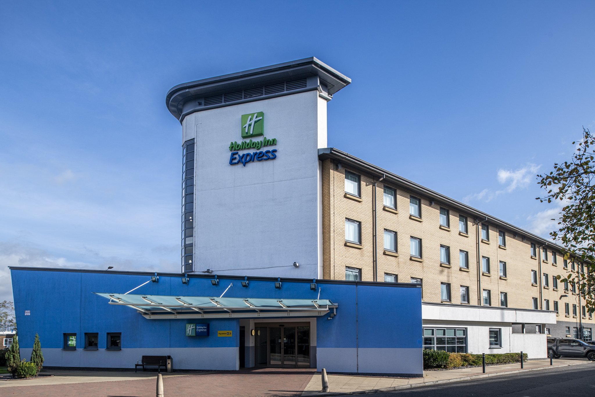 Images Holiday Inn Express Glasgow Airport by IHG