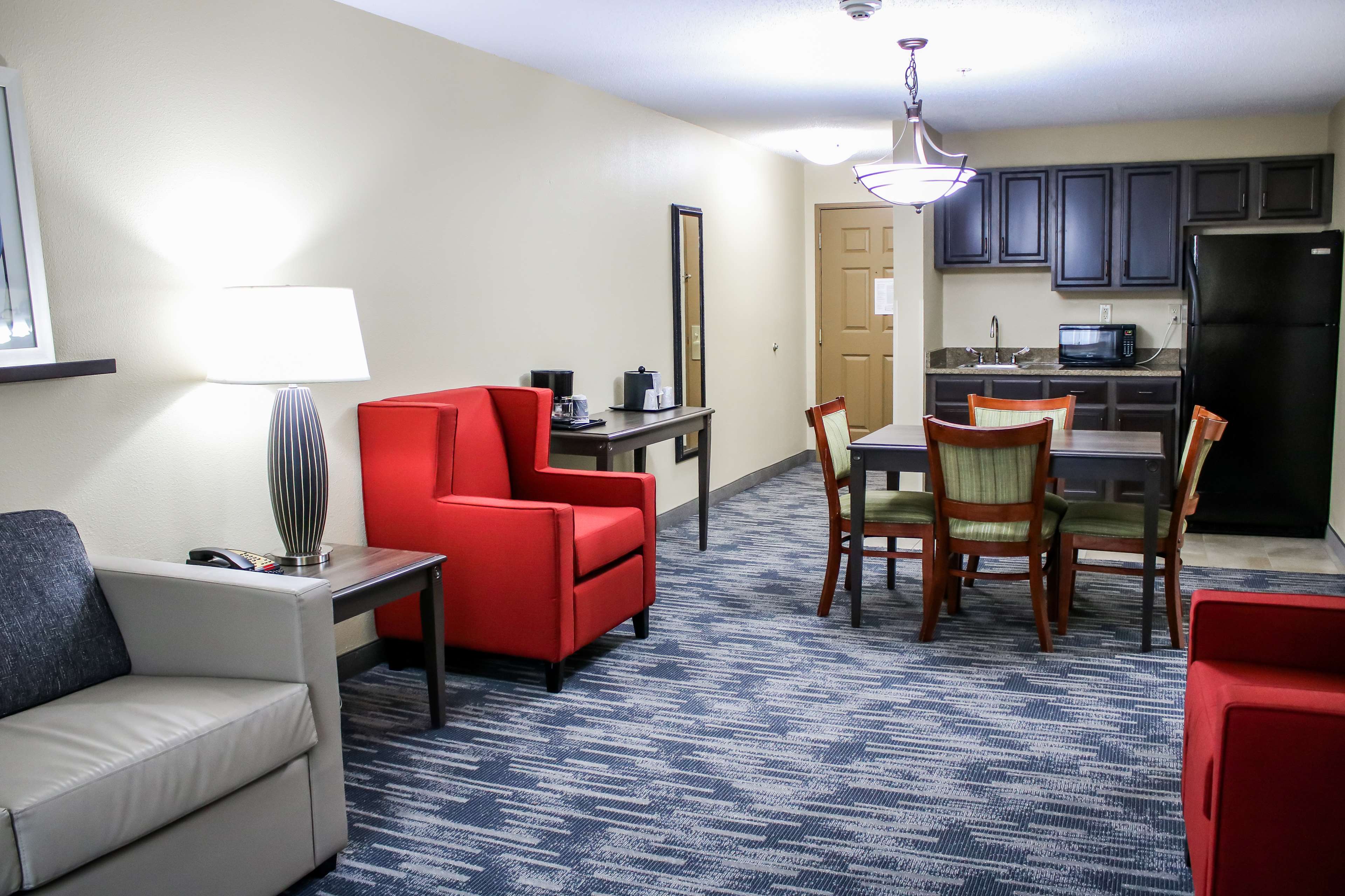 Country Inn & Suites by Radisson, Richmond West at I64, VA in Richmond, VA (Hotels & Motels
