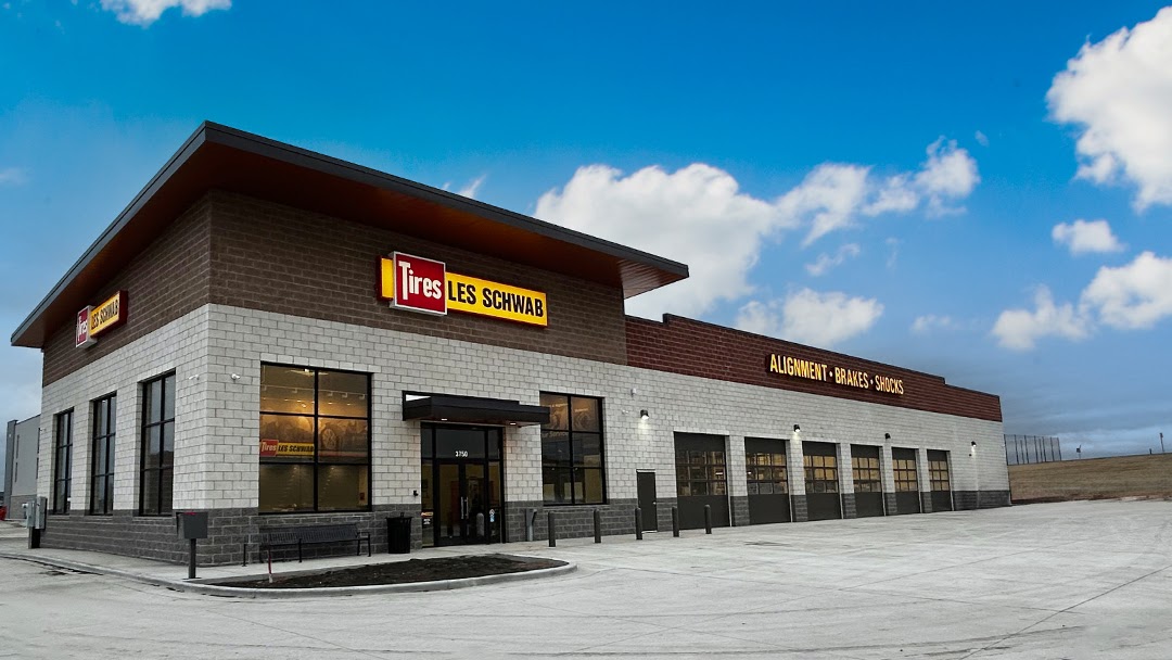 Les Schwab Tire Center