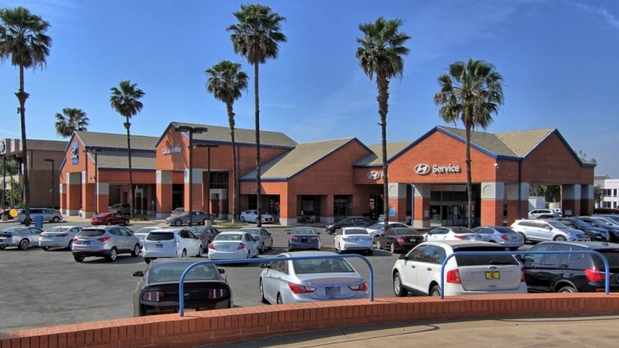 Images CardinaleWay Hyundai Corona