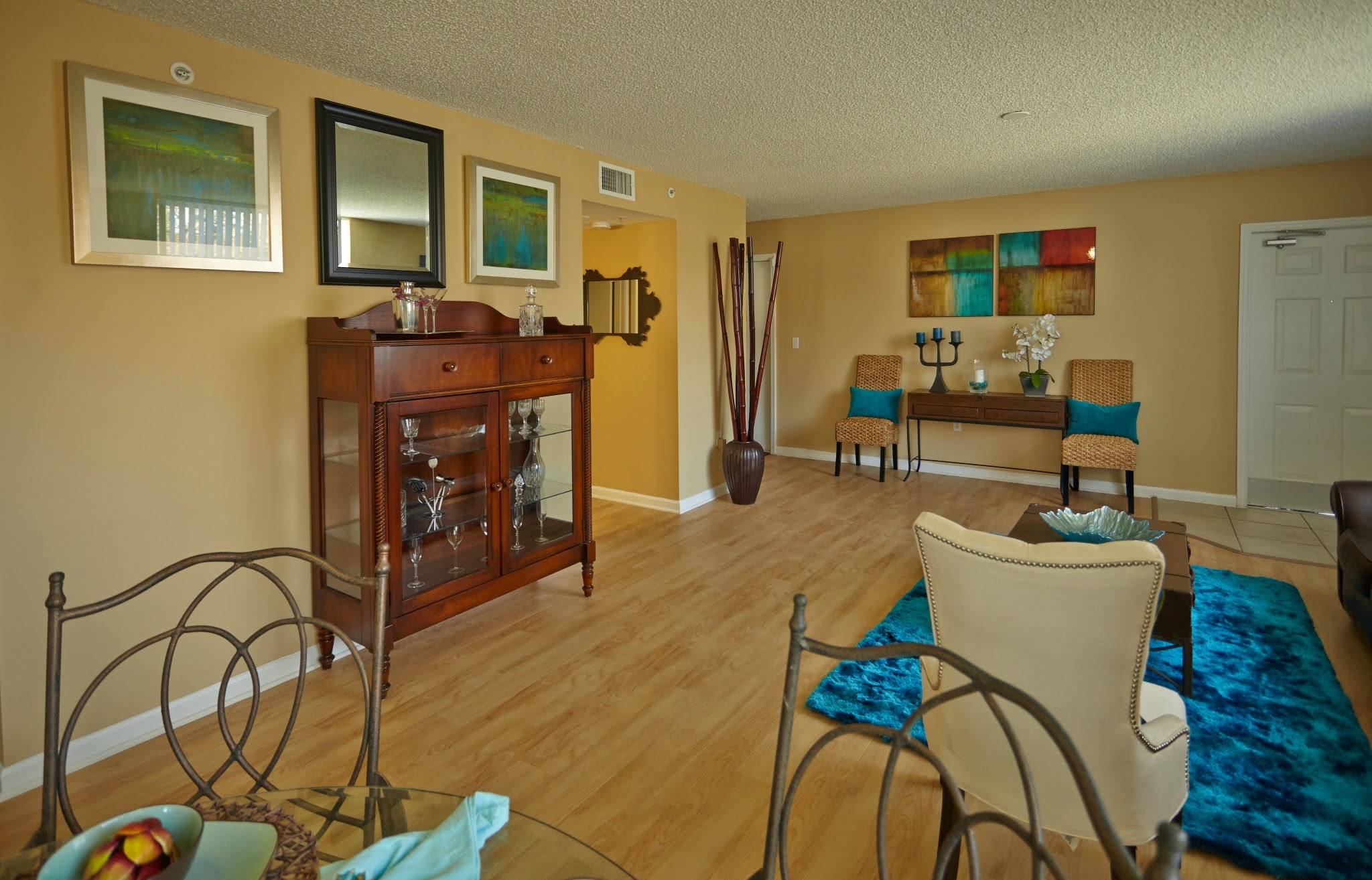 Doral West Apartment Homes Photo