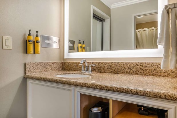 Images Best Western Plus Orange County Airport North