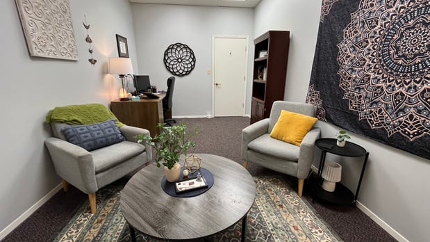 Images LifeStance Therapists & Psychiatrists Bloomington
