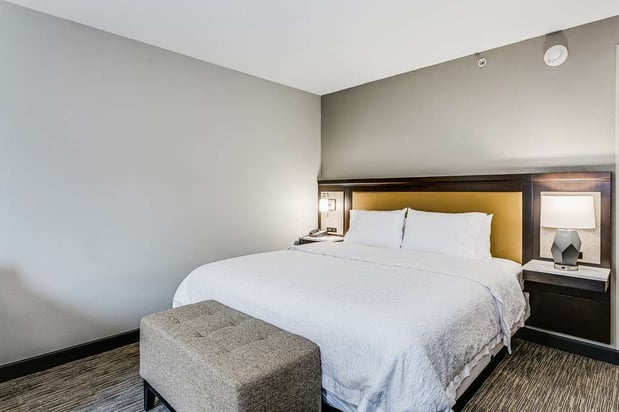 Images Hampton Inn & Suites Mobile- Downtown Historic District
