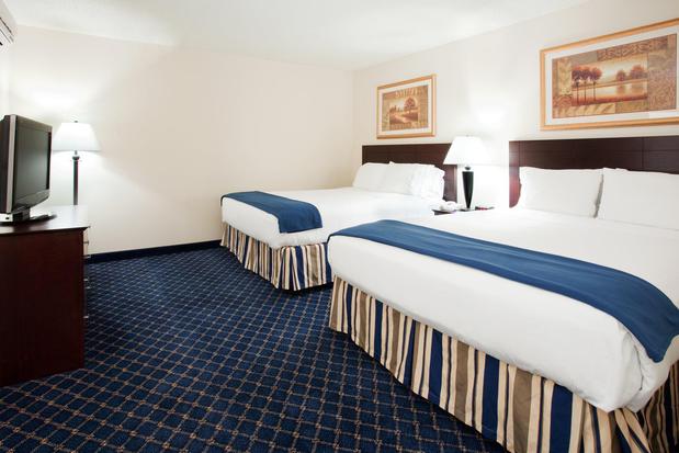 Images Holiday Inn Express & Suites Torrington, an IHG Hotel