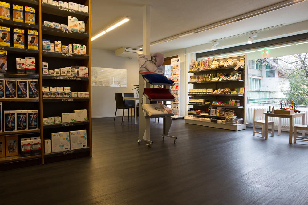 Apotheke Schneider AG, Bahnhofstrasse 2 in Grosshöchstetten