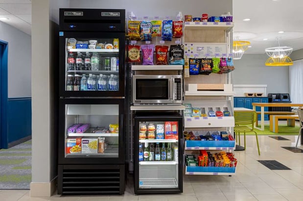 Images Spark by Hilton Evansville East IN