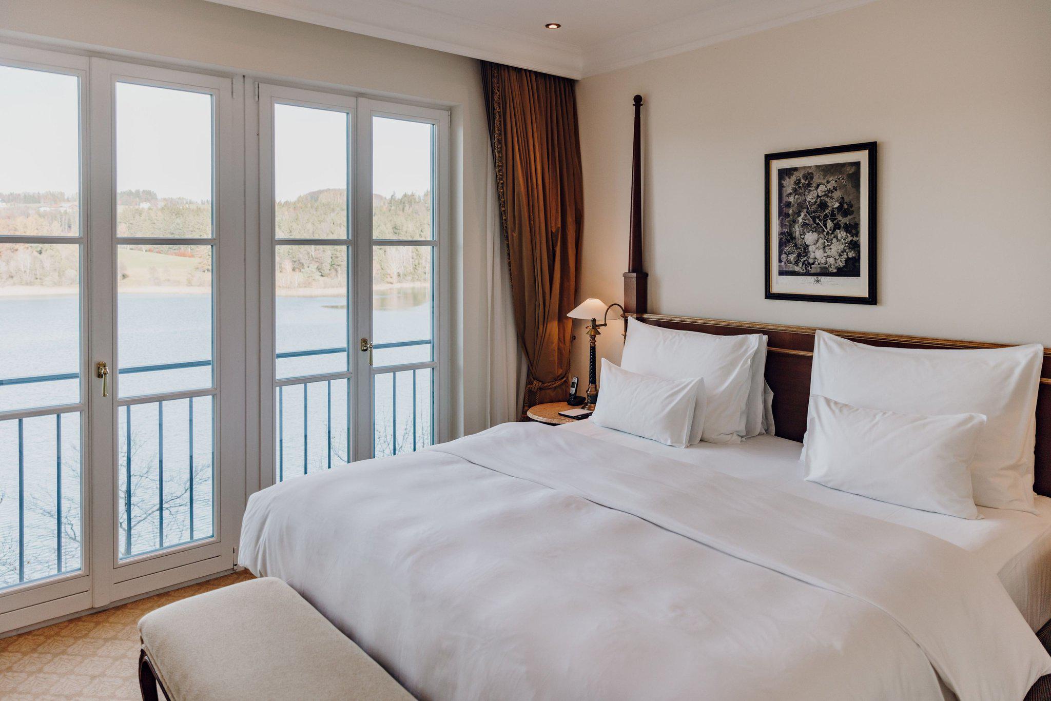 Schloss Fuschl, a Luxury Collection Resort & Spa, Fuschlsee-Salzburg, Schloss Strasse 19 in Hof Bei Salzburg