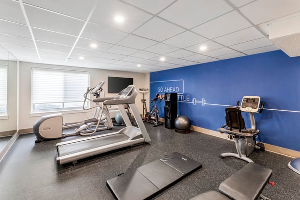 Images Holiday Inn Express Chicago-Downers Grove by IHG