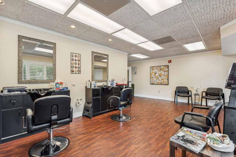 The Palms of Fort Myers beauty salon