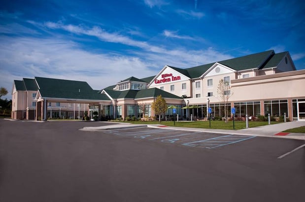 Images Hilton Garden Inn St. Louis Airport