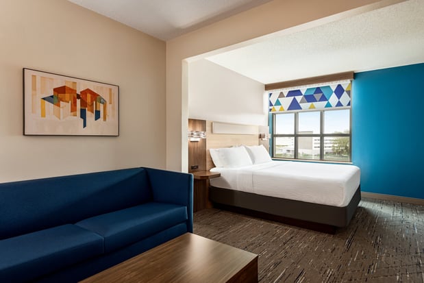 Images Holiday Inn Express & Suites Mobile West - I-10 by IHG