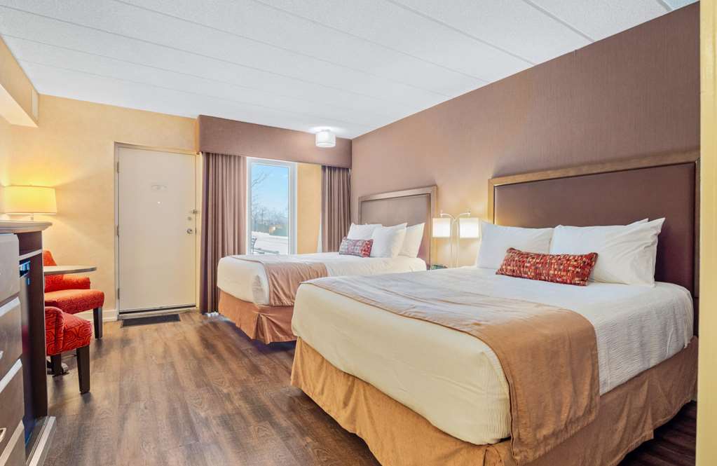 Room 119 - QQ,CXR Best Western Plus Cairn Croft Hotel Niagara Falls (905)356-1161