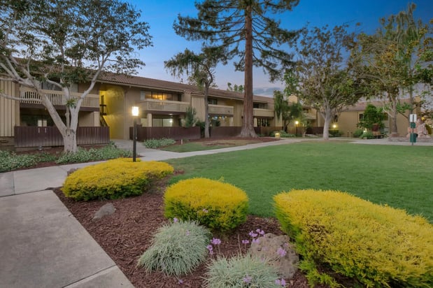 Images Summerwood Apartments