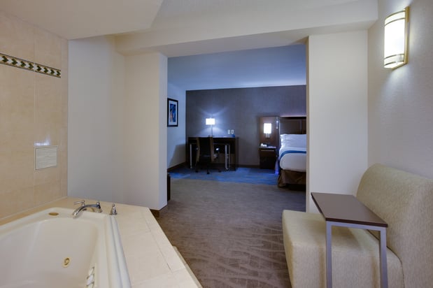 Images Holiday Inn Express & Suites Meadowlands Area by IHG