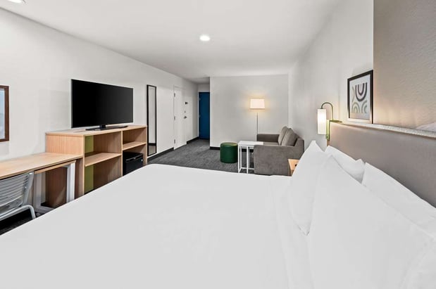 Images Spark by Hilton Sterling Dulles Airport