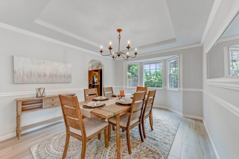 Images Spectrum Real Estate Services - Senior Solutions