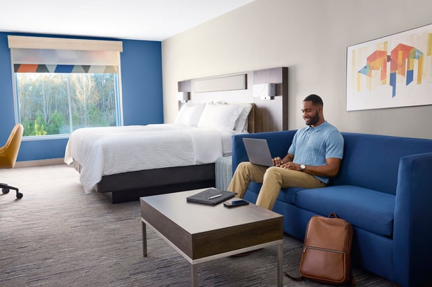 Images Holiday Inn Express & Suites Elgin - Chicago Northwest by IHG
