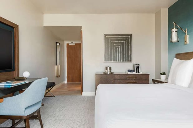 Images Carte Hotel San Diego Downtown, Curio Collection by Hilton