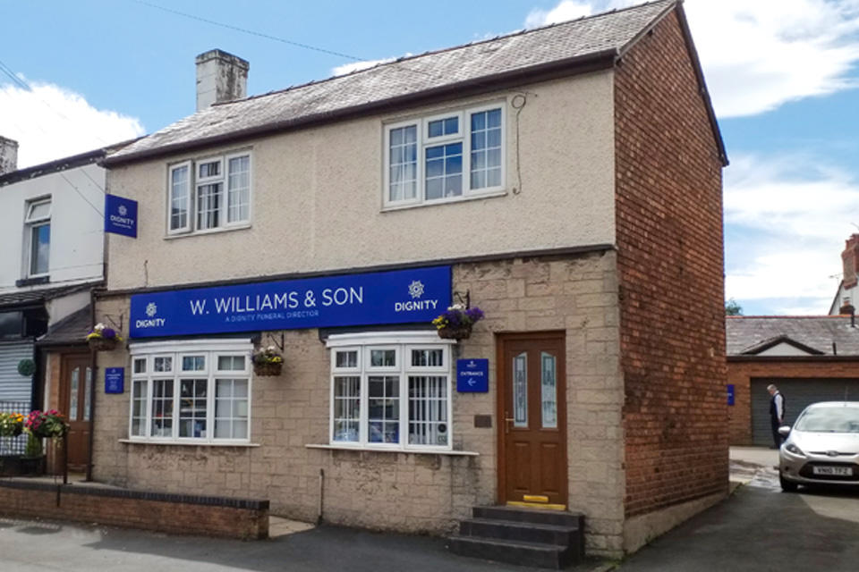 Images W. Williams & Son Funeral Directors