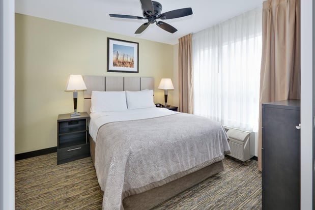 Images Candlewood Suites Dallas Market Cntr-Love Field by IHG