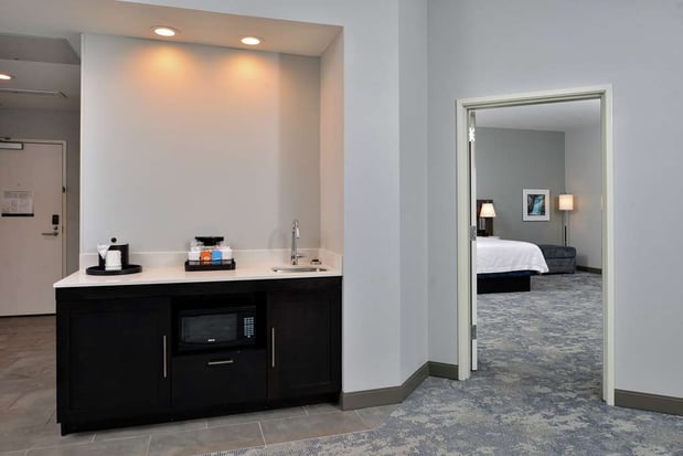 Images Hampton Inn Cedar Falls Downtown