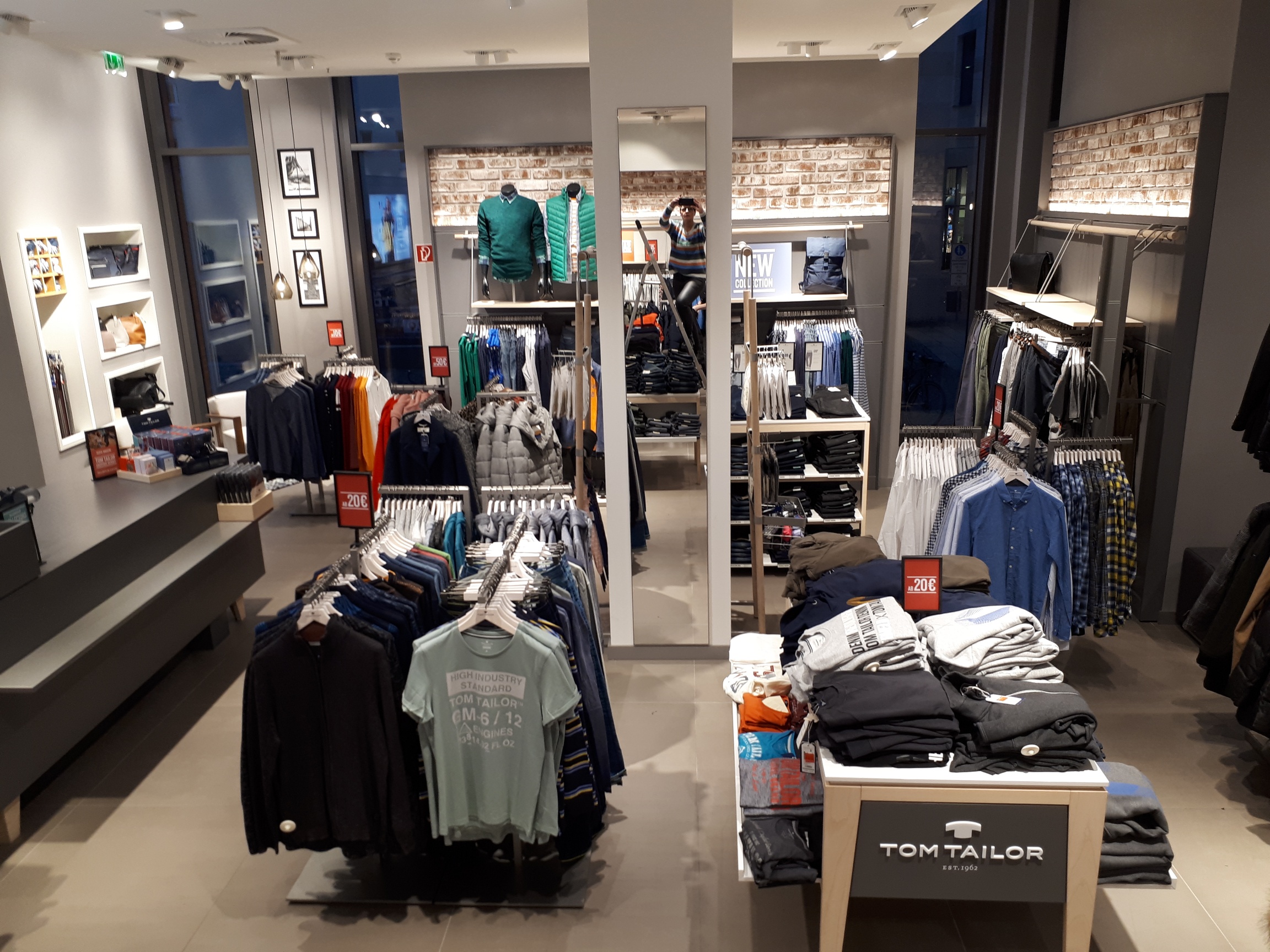 TOM TAILOR Store, Arnekenstraße 18 in Hildesheim