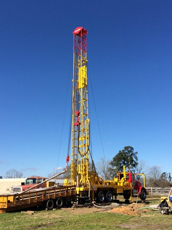 Images Lyon's Well Drilling