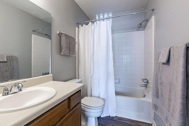 Images Riverwind Apartment Homes