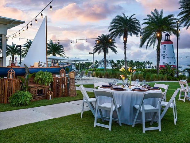 Images Faro Blanco Resort & Yacht Club Marathon, Curio by Hilton