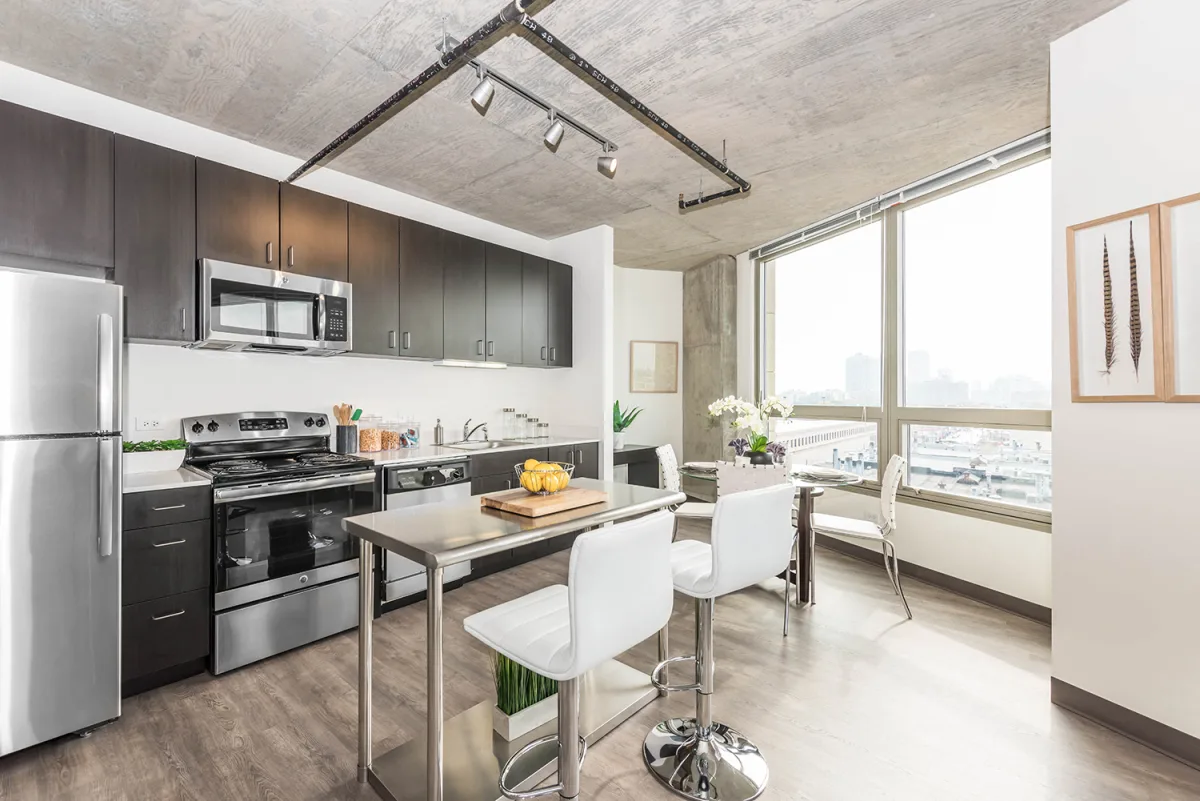 Lakeview 3200 Apartments