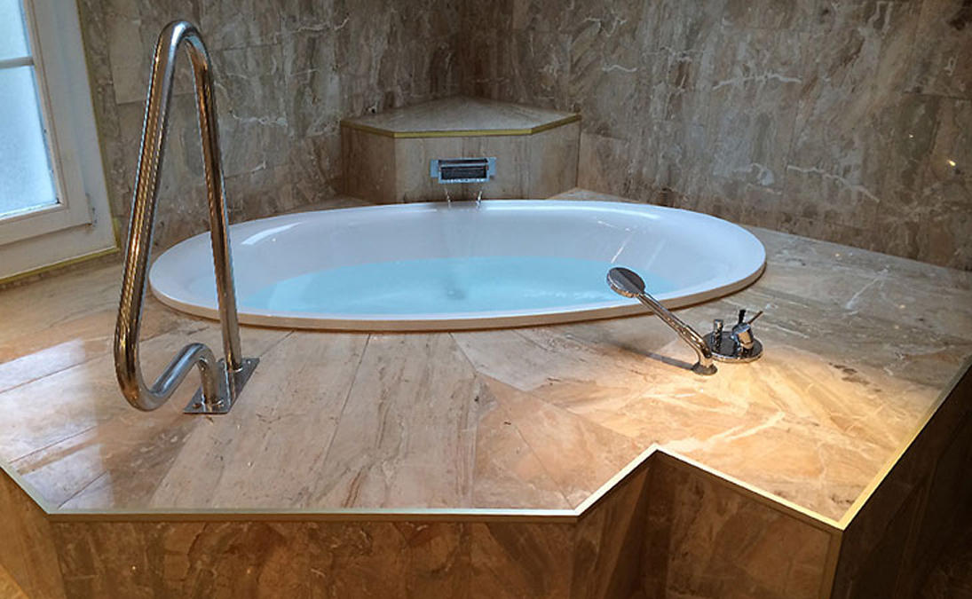 Muheim Keramik AG, Weiherstrasse 4 in Weggis