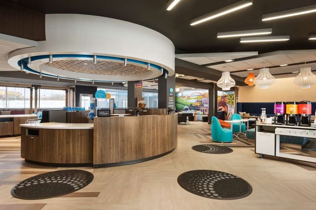 Images Tru by Hilton Cedar Rapids Westdale