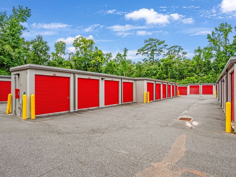 Exterior Units - Extra Space Storage at 3411 Apalachee Pkwy, Tallahassee, FL 32311