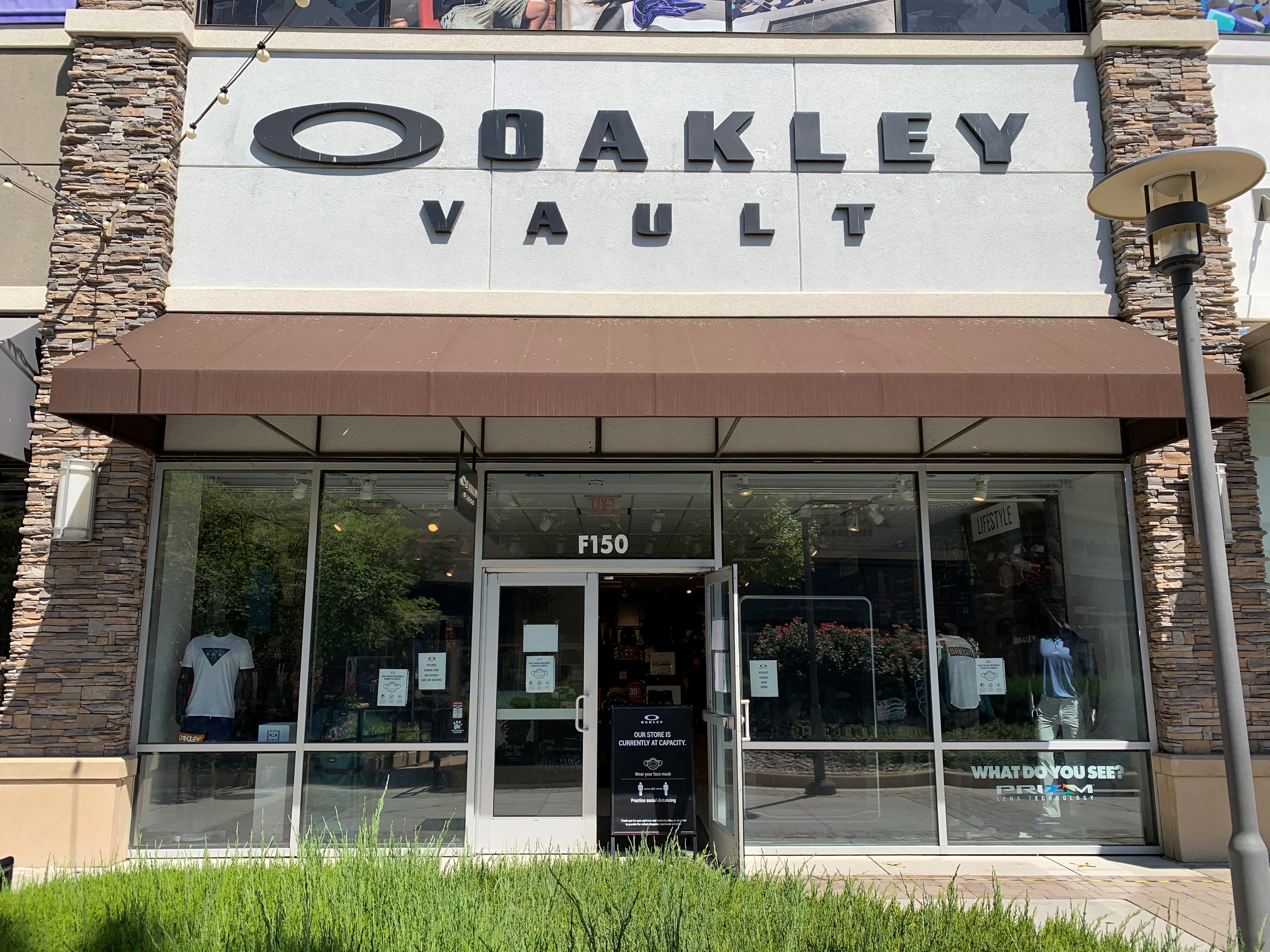 Oakley Vault Photo