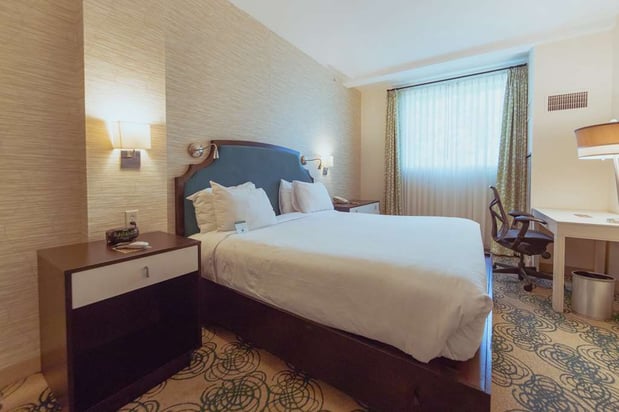 Images Hotel Skyler Syracuse, Tapestry Collection by Hilton