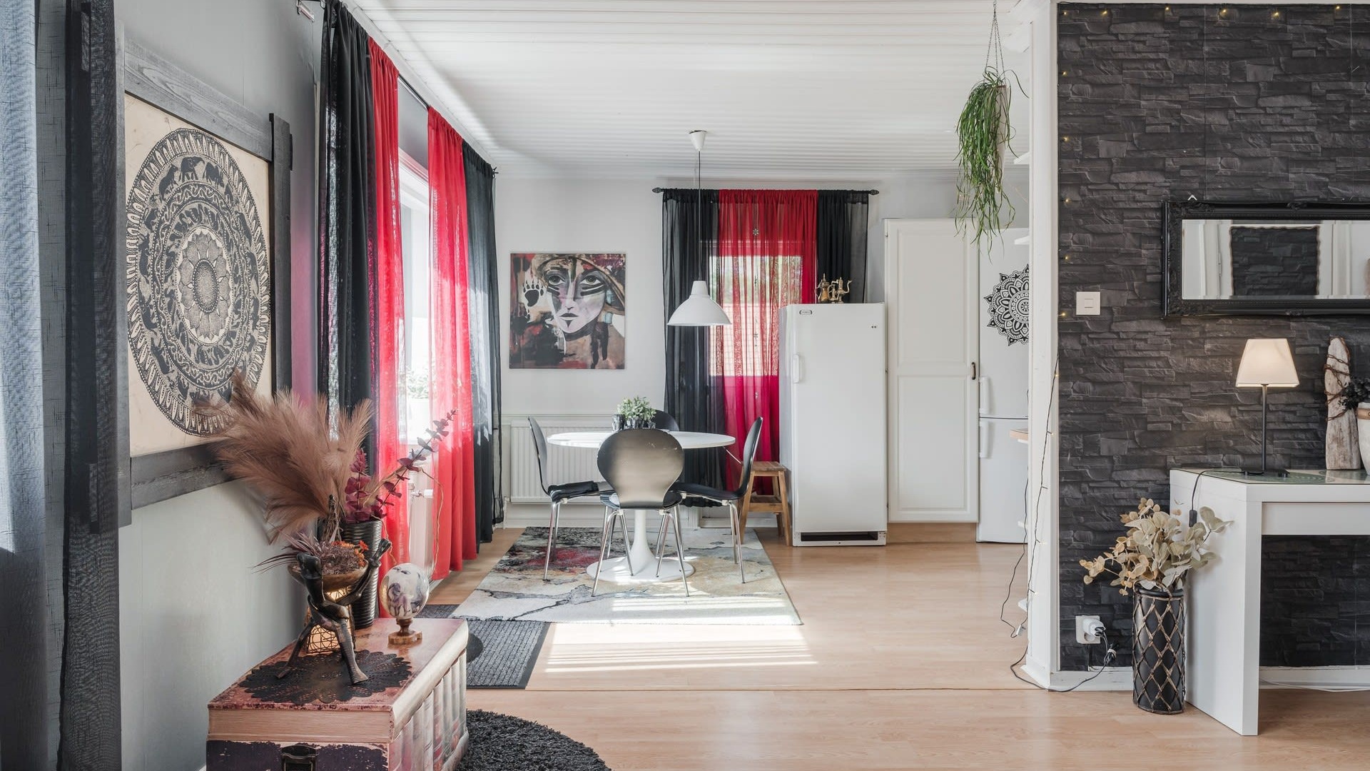 Images Guestly Homes - Big & cozy apartment in the city