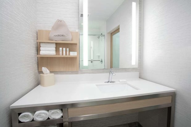 Images Hilton Garden Inn Las Vegas City Center