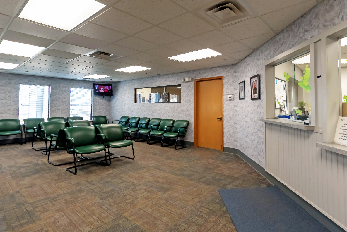 Lobby of Deen-Gross Eye Centers | Hobart, IN