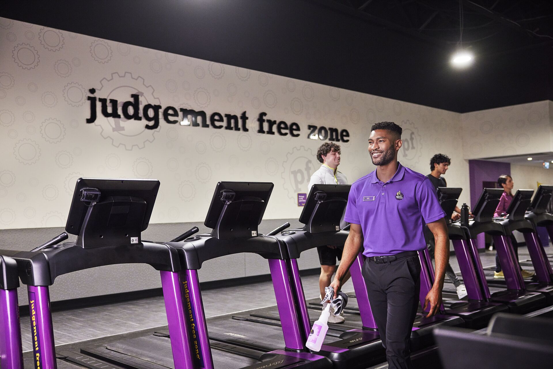 Photo of Planet Fitness, 1301 S Joyce St  Arlington VA, 22202, (571)800-0026, gym