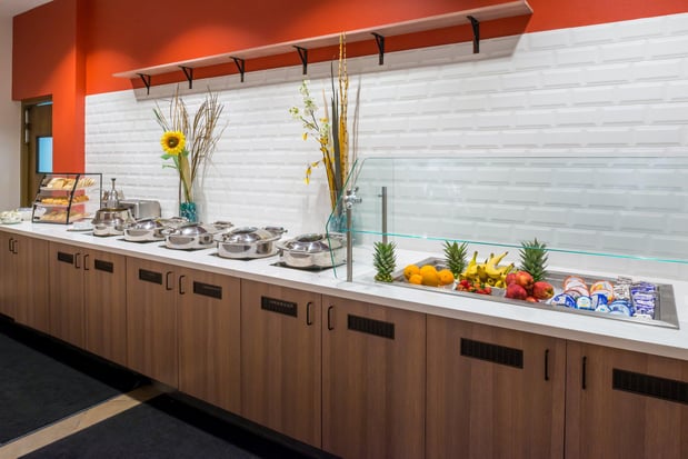 Images Holiday Inn Kansas City Airport by IHG