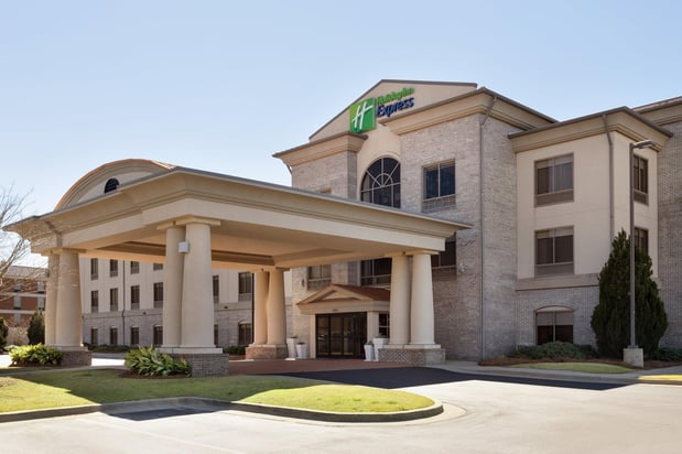 Images Holiday Inn Express & Suites Opelika Auburn by IHG