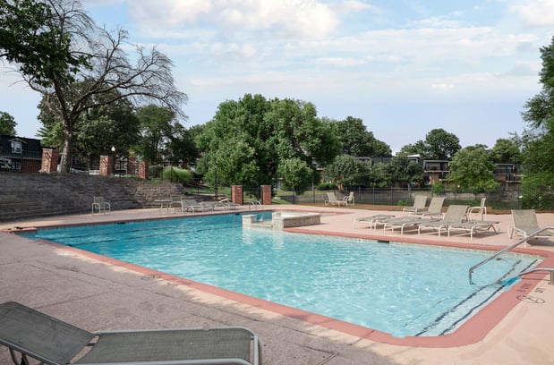 Images Retreat at Seven Trails Apartments