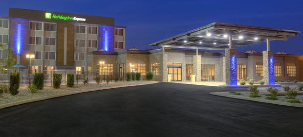 Images Holiday Inn Express Louisville Airport Expo Center by IHG