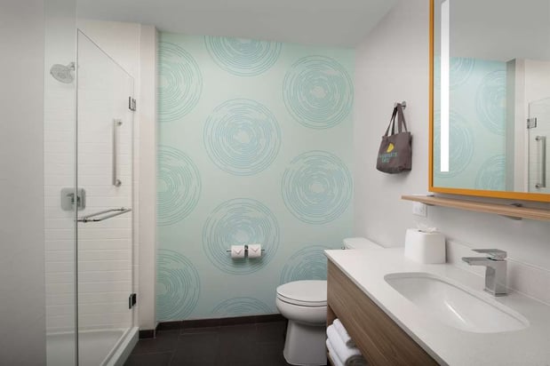 Images Tru by Hilton Miami West Brickell