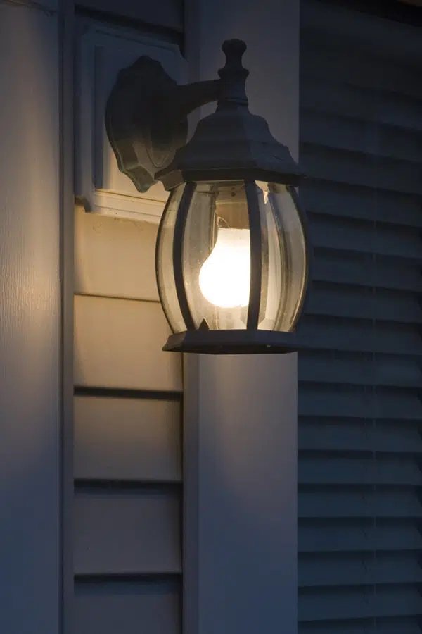 Colwell Electric provides professional outdoor lighting installation services in Houston and surrounding areas. Our licensed electricians install landscape lighting, security lighting, flood lights, pathway lights, and custom outdoor lighting systems designed to improve curb appeal, safety, and nighttime visibility.