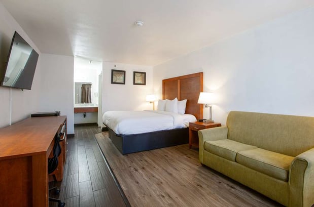 Images The Hotel Serene Glendale Peoria, Surestay Collection by BW