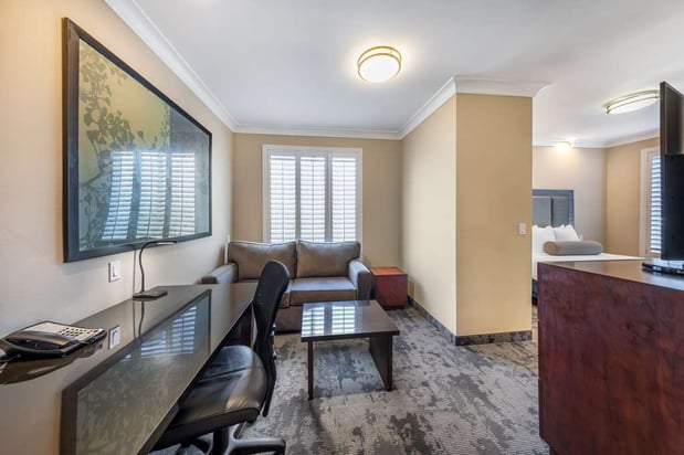 Images Best Western Plus Avita Suites