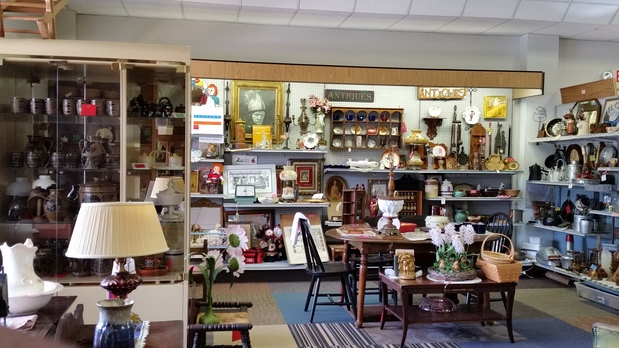 Images Classy-Finds Consignment